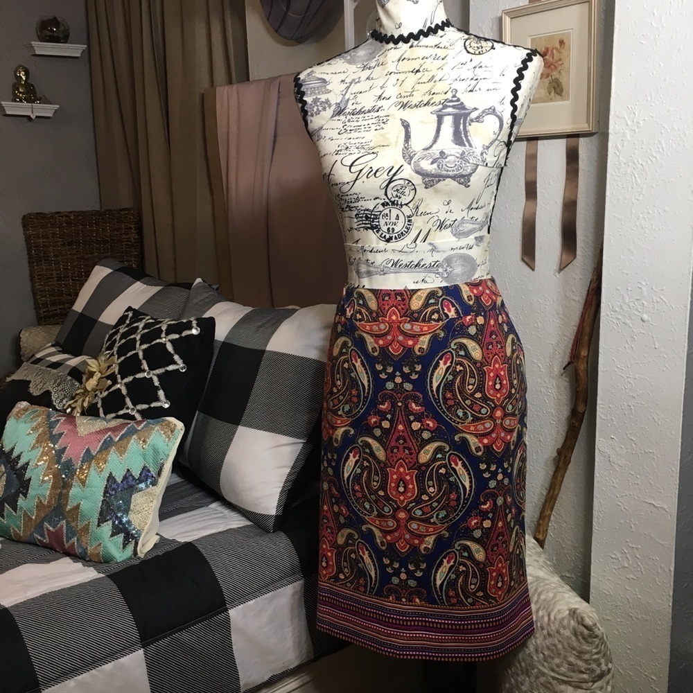 Merona front side pockets paisley floral skirt